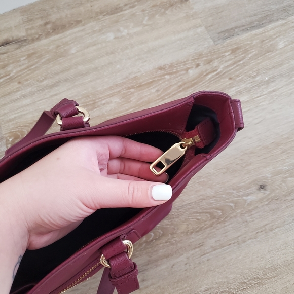 COPY - VINTAGE JUICY COUTURE Y2K REAL LEATHER BURGUNDY PURSE - Picture 7 of 9